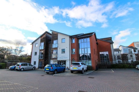 View Full Details for Kings Place, Albert Street, Fleet