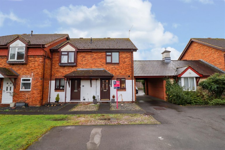 Barn Meadow Close, Church Crookham, Fleet